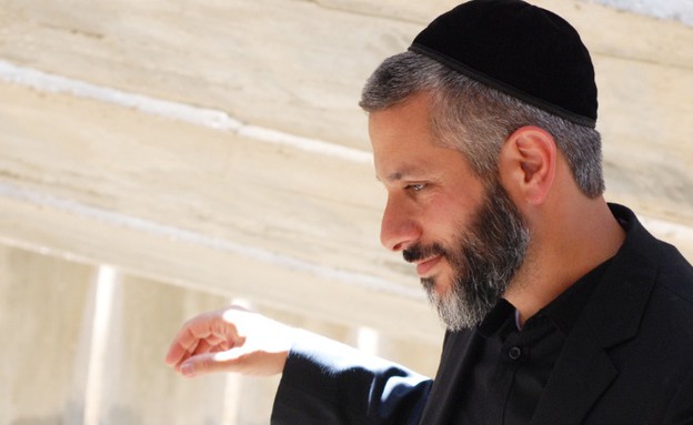 אביתר בנאי – תל אביב (אסף אמדורסקי) (תמונת AVI: mako)