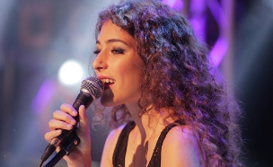 רוני דלומי בהופעה חיה (תמונת AVI: mako)