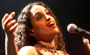 הציתה את המחאה. ניני (צילום: רויטרס)