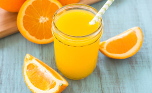 מיץ תפוזים (צילום: Carol Mellema, Shutterstock)
