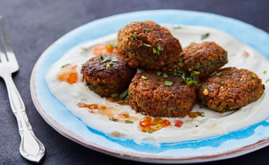קציצות עדשים (צילום: אמיר מנחם, mako אוכל)