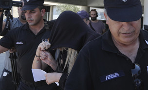 המתלוננת הבריטית בקפריסין (צילום: Petros Karadjias, AP)