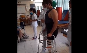 יונתן בוקס בשיקום (צילום: מתוך עמוד הטיקטוק של יונתן בוקס, tiktok)