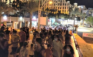 אילת מלאה בתיירים (צילום: אילן ארנון)