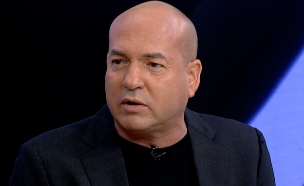 "מה עושה בן אדם שהוא לא חזק כמוני?" (צילום: מתוך אופירה וברקוביץ',  קשת 12  )
