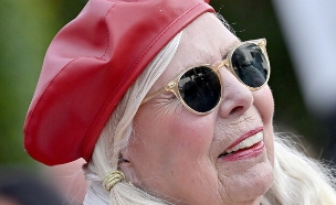 ג'וני מיטשל (צילום: Axelle/Bauer-Griffin, getty images)