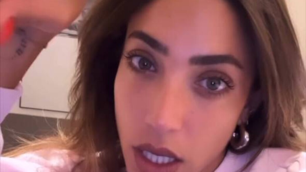 דניאל גרינברג עוכבה במכס ונקנסה (צילום: instagram)